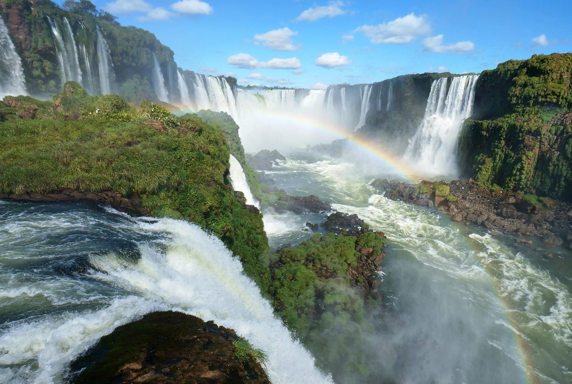 Land Programs & City Stays by Silversea