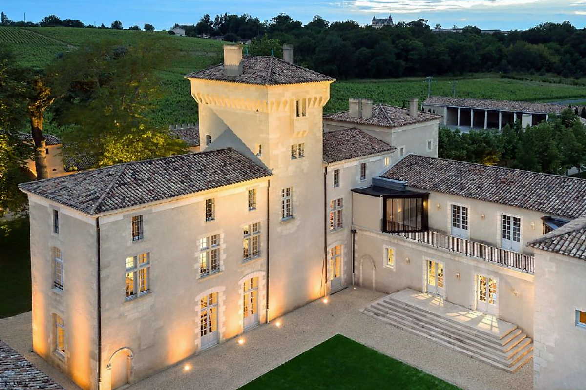 Refined Lalique & Sauterne Wine