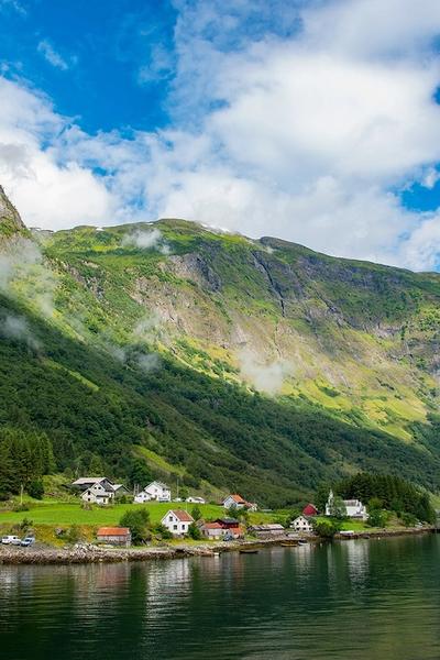 NORWAY: GATEWAY TO THE FJORDS