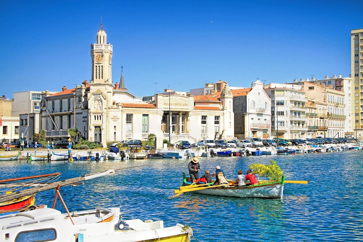Biking in Sète