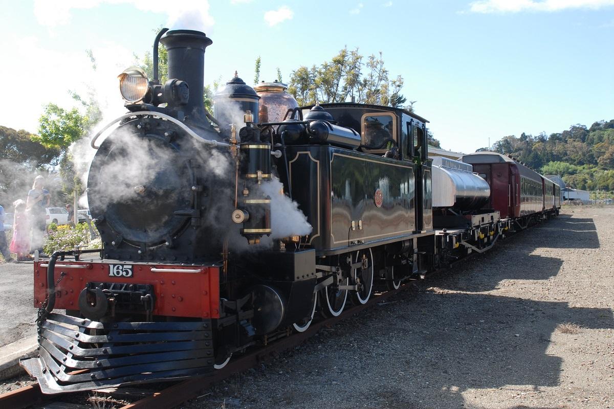 Exclusive Steam Train to Muriwai