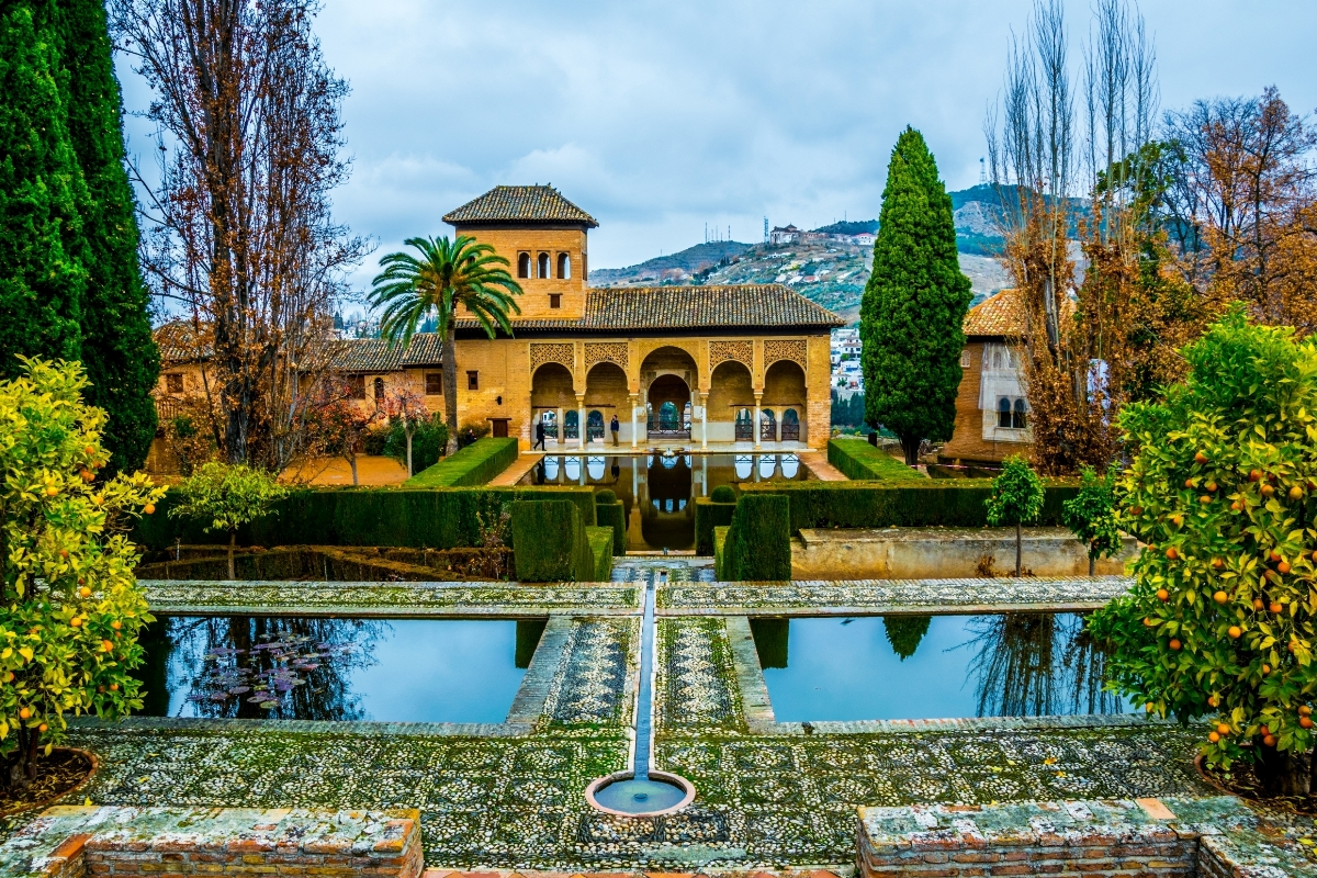 Silver Shore Privato: The Alhambra by Private Van