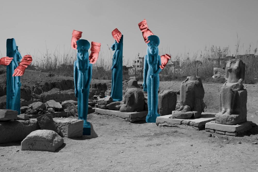 Ägyptische Statuen.