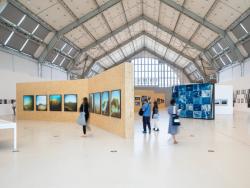 Ausstellungsansicht »Currency. Photography beyond Capture«, 2022 © Deichtorhallen Hamburg, Foto: Henning Rogge