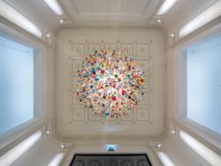 Kronleuchter „Tide“, Stuart Haygarth, London, 2018, Treibgut von englischen Stränden und Nylonfäden, Eigentum der Stiftung Hamburger Kunstsammlungen, MK&G