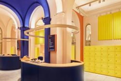 Foyeransicht Museum für Kunst und Gewerbe Hamburg, Foto: Brita Sönnichsen, Gestaltung: Studio Besau-Marguerre