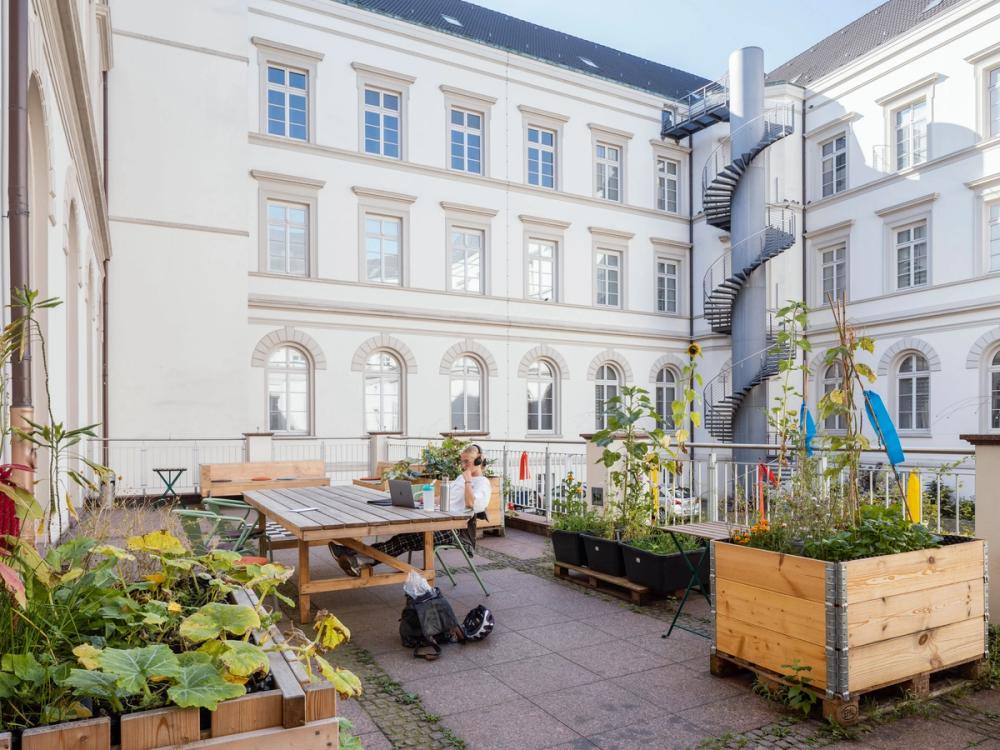 Terasse im Innenhof des Museums für Kunst und Gewerbe Hamburg (MK&G), Foto: Henning Rogge