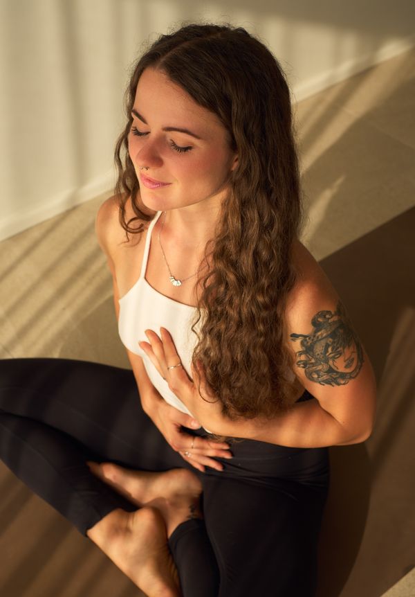 Lina – staatlich geprüfte Ernährungsberaterin und Female Health Coach