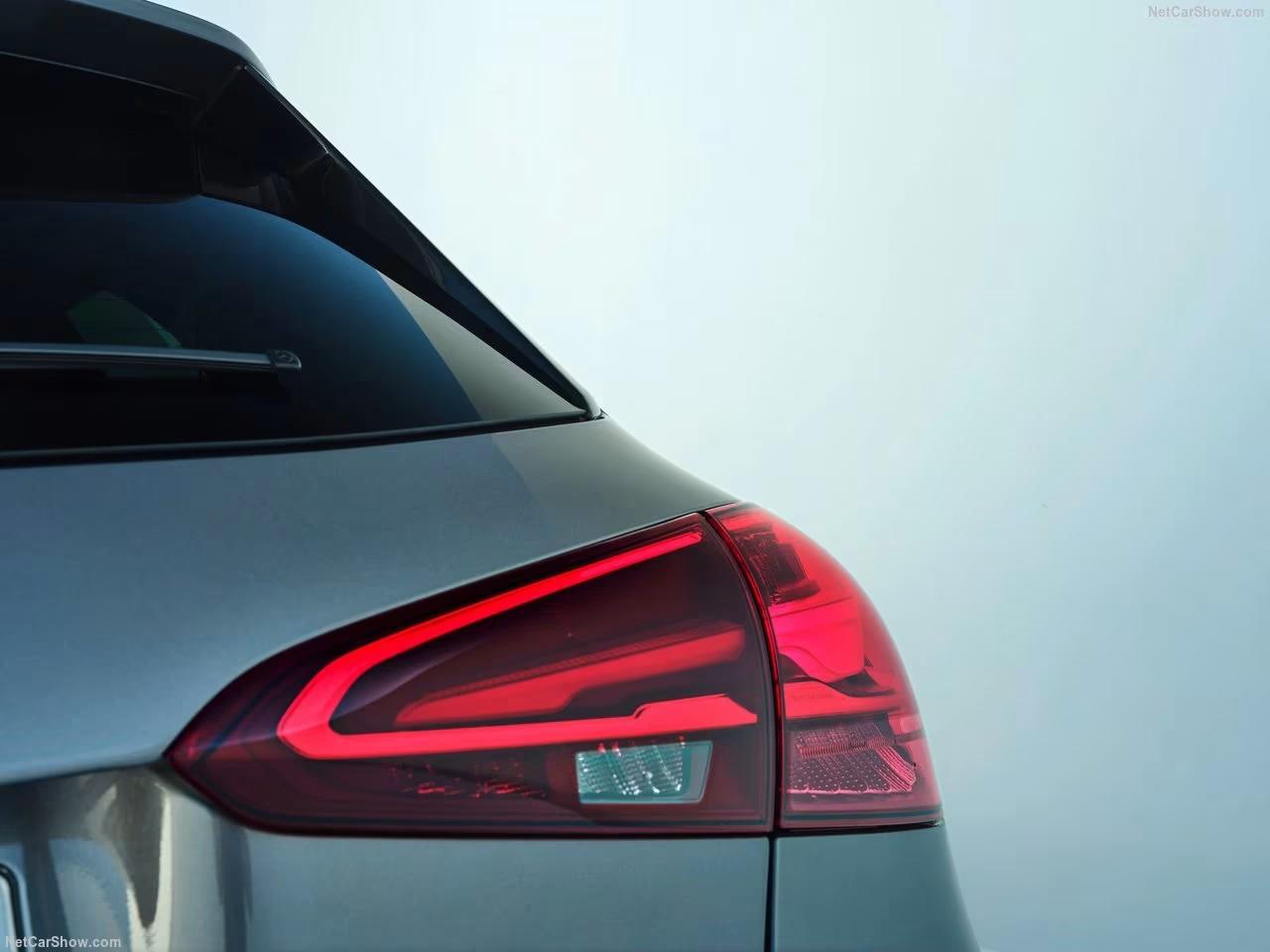 Mercedes-Benz A220 – Technologies de Sécurité
