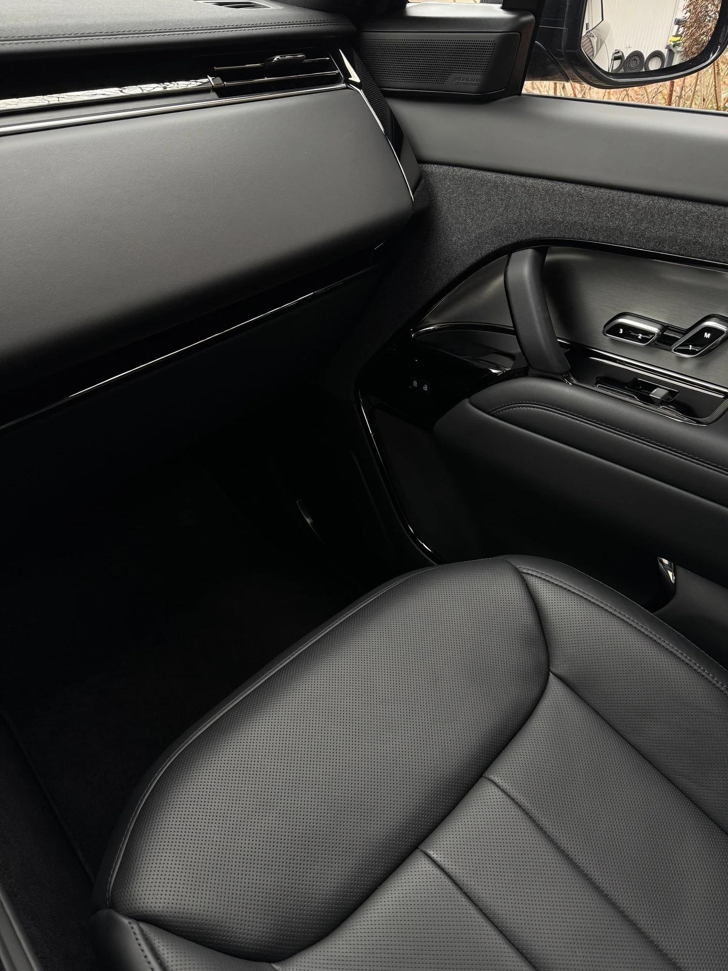 Louer un Range Rover Sport à Genève, confort premium et moteur performant