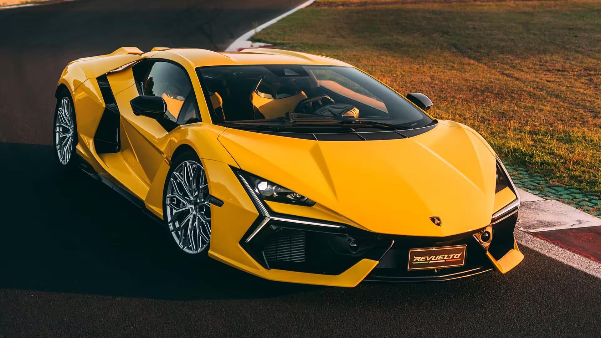 Location Lamborghini Revuelto en Suisse, hypercar hybride ultra-performante
