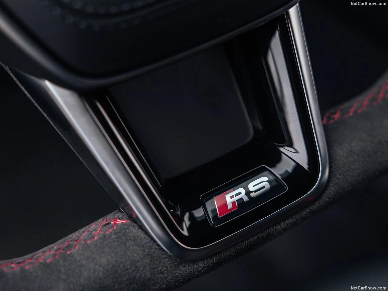 Volant Alcantara Audi RS6 Performance