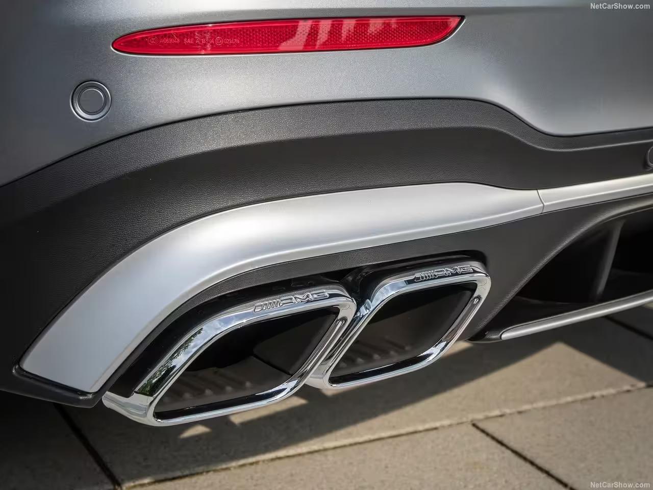 Mercedes GLC 63s Coupé – Un système d’échappement AMG Performance impressionnant