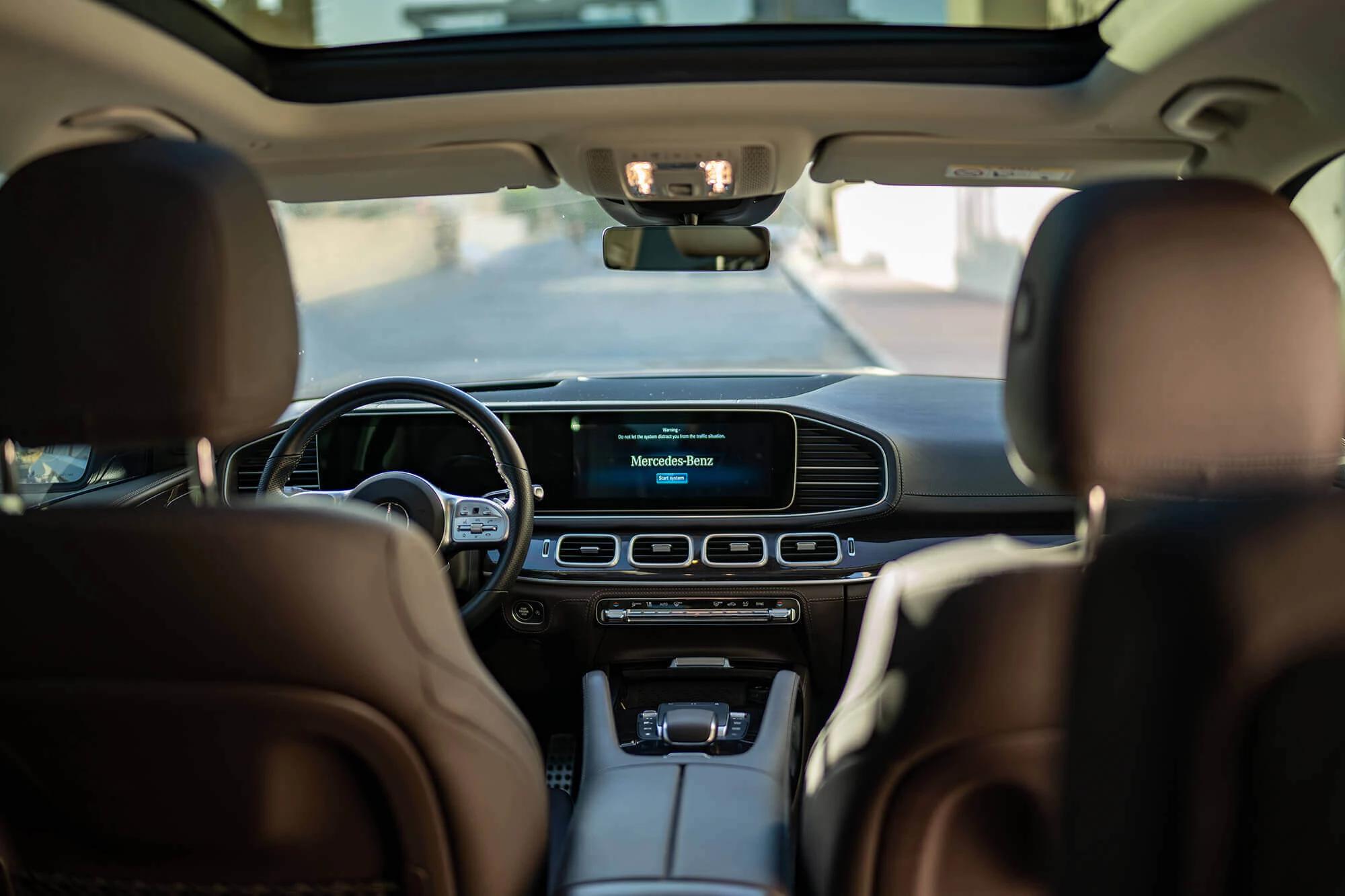 Mercedes-Benz GLS 450 – Toit ouvrant panoramique en verre teinté