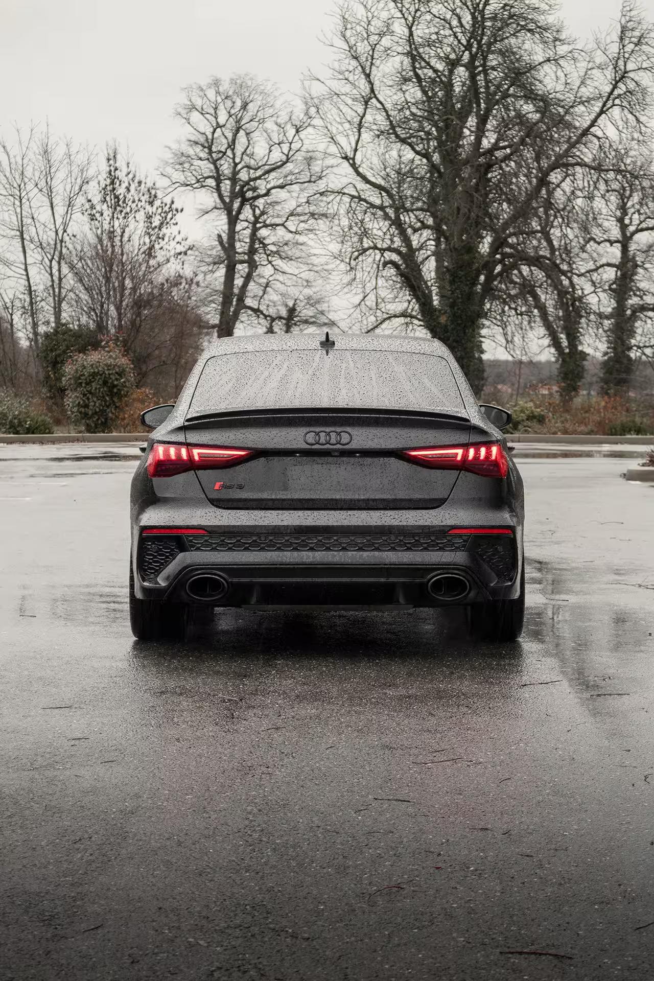 Audi RS3 Sedan – Éléments extérieurs premium.