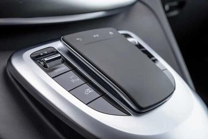 Louez un Mercedes Viano 7 places pour vos déplacements professionnels ou en famille