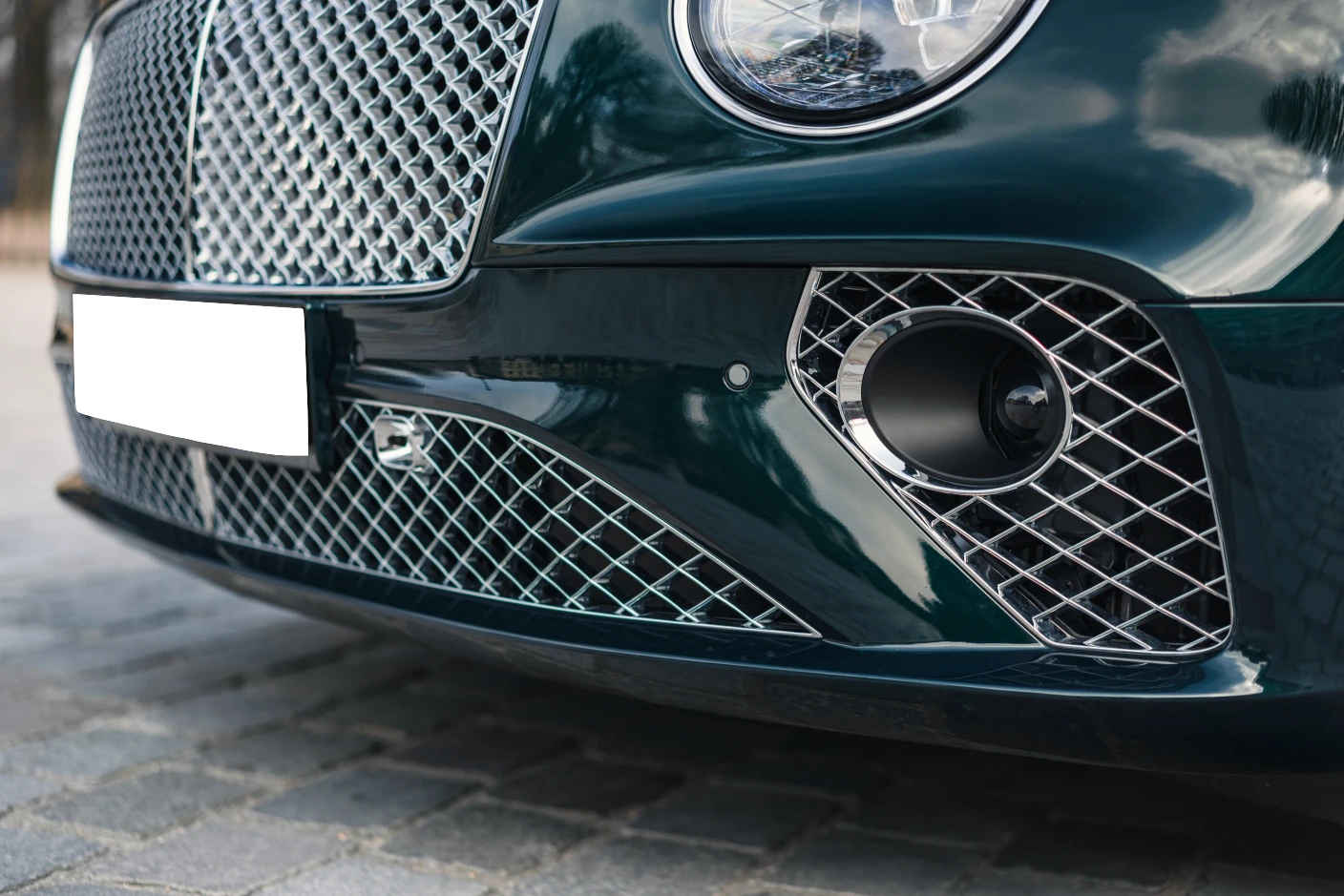Louez une Bentley Continental GT à Genève - Le summum du grand tourisme de luxe