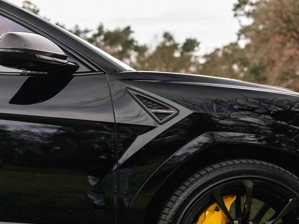 Lamborghini Urus – Jantes de 23 pouces au design agressif