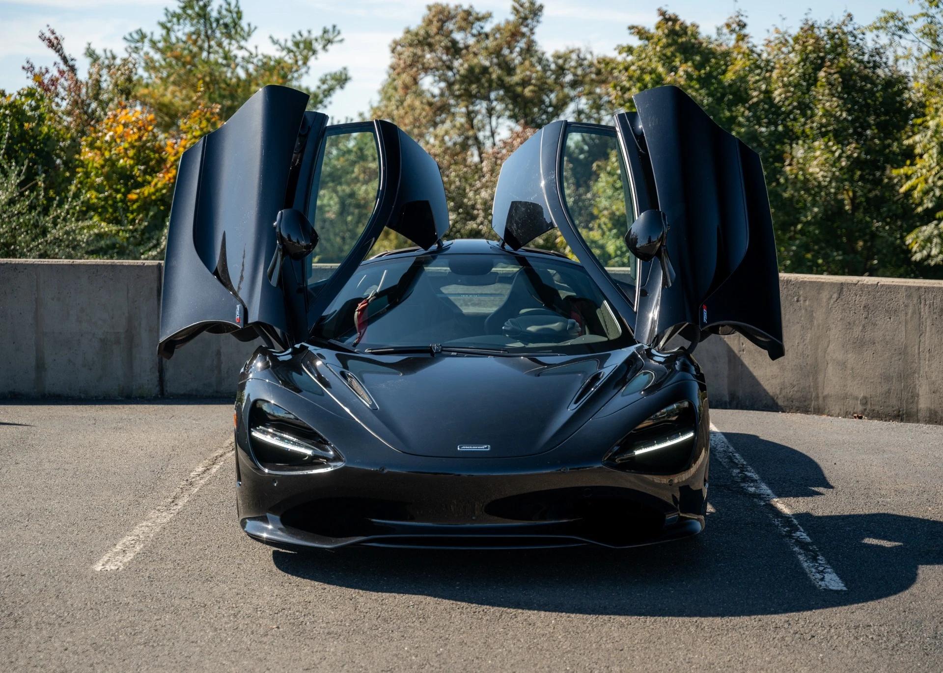 Location McLaren 750S : le rugissement du moteur V8 biturbo