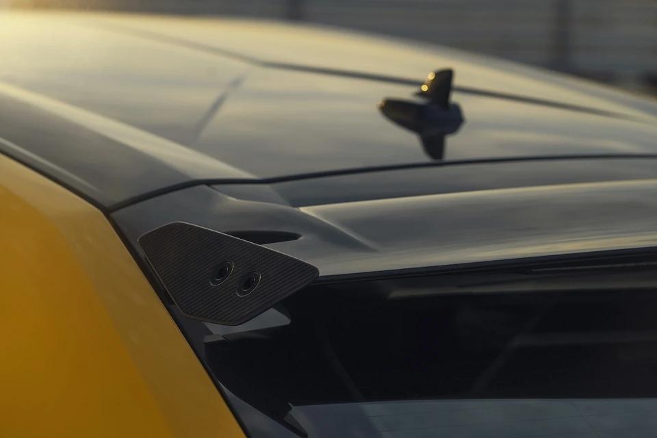 Lamborghini Urus Performante – Aileron arrière en fibre de carbone pour une meilleure stabilité