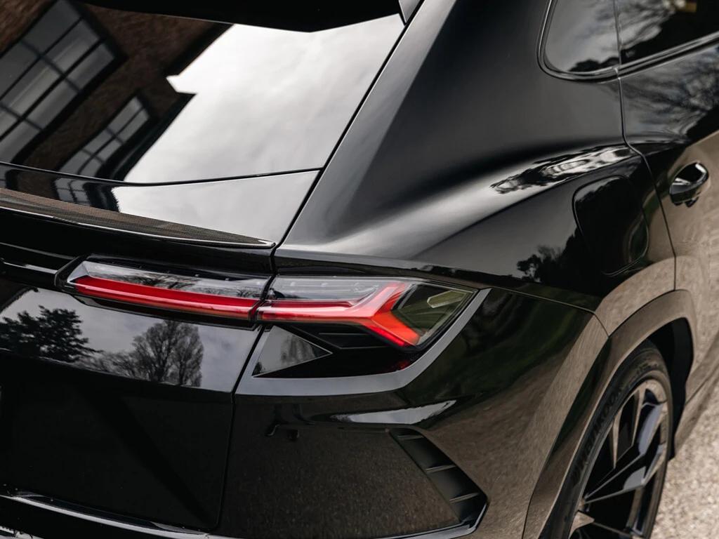 Feux arrière Lamborghini Urus noir