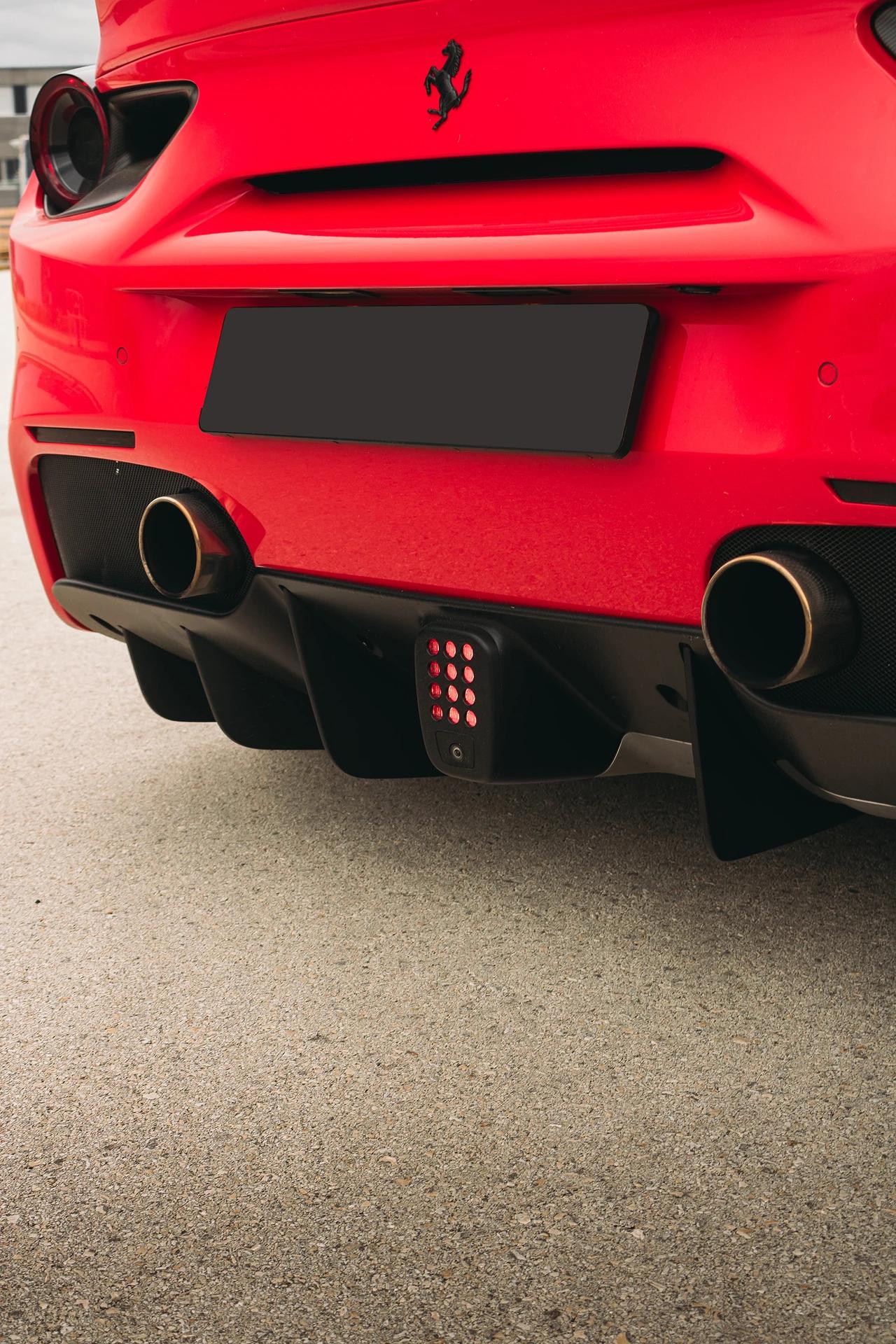 Ferrari 488 GTB – Diffuseur arrière et échappement central