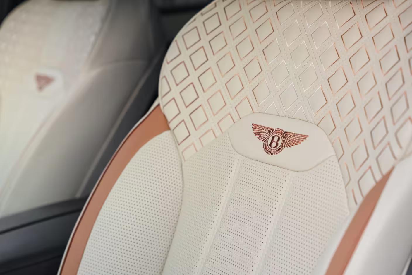 Location Bentley Bentayga en Suisse avec Astral Motorclub