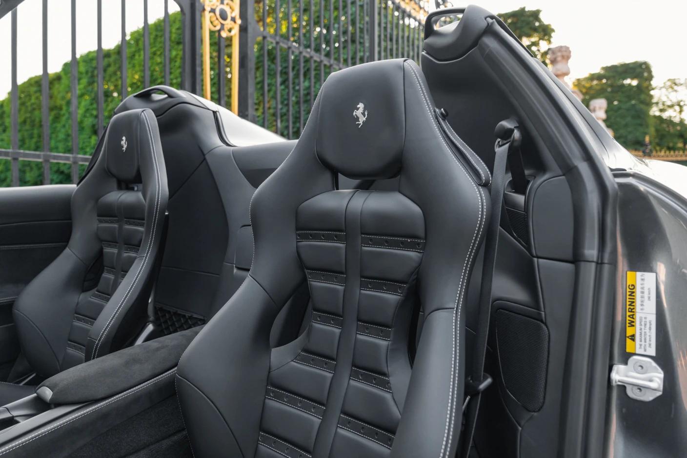 Ferrari 812 GTS – Toit Rétractable en 14 Secondes : Un Cabriolet Sans Compromis