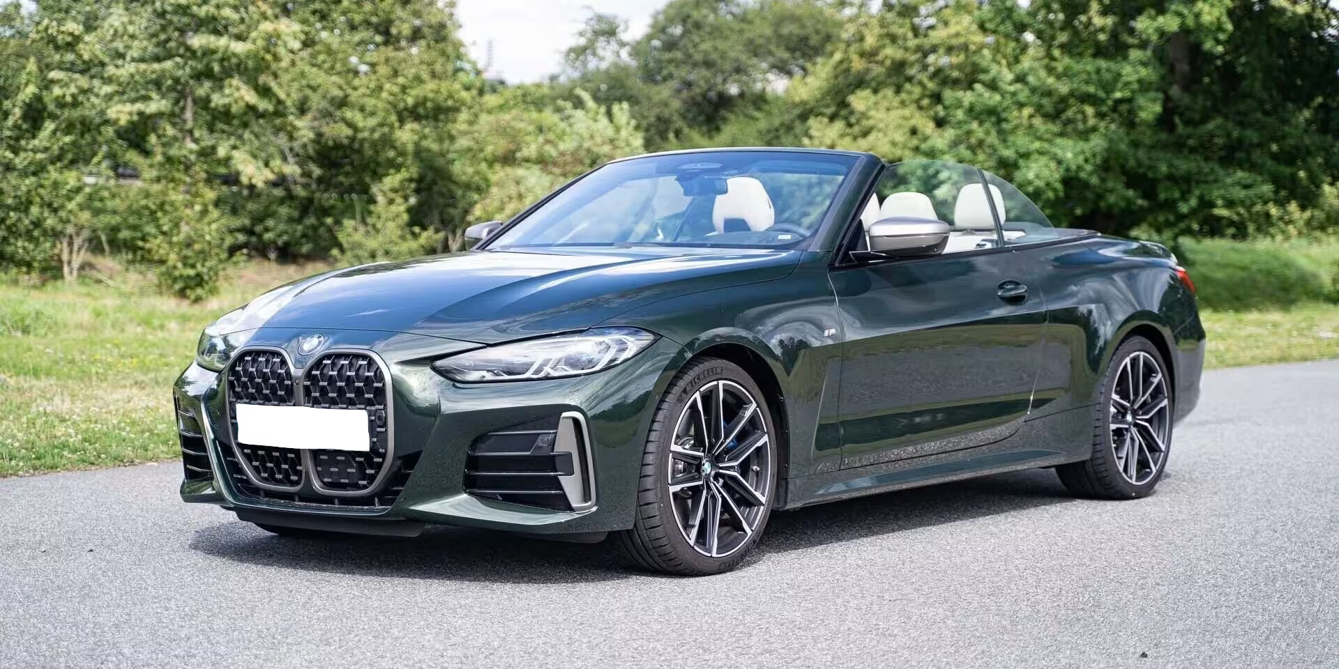 Location BMW M430i en Suisse, coupé sportif haut de gamme avec moteur 6 cylindres turbo