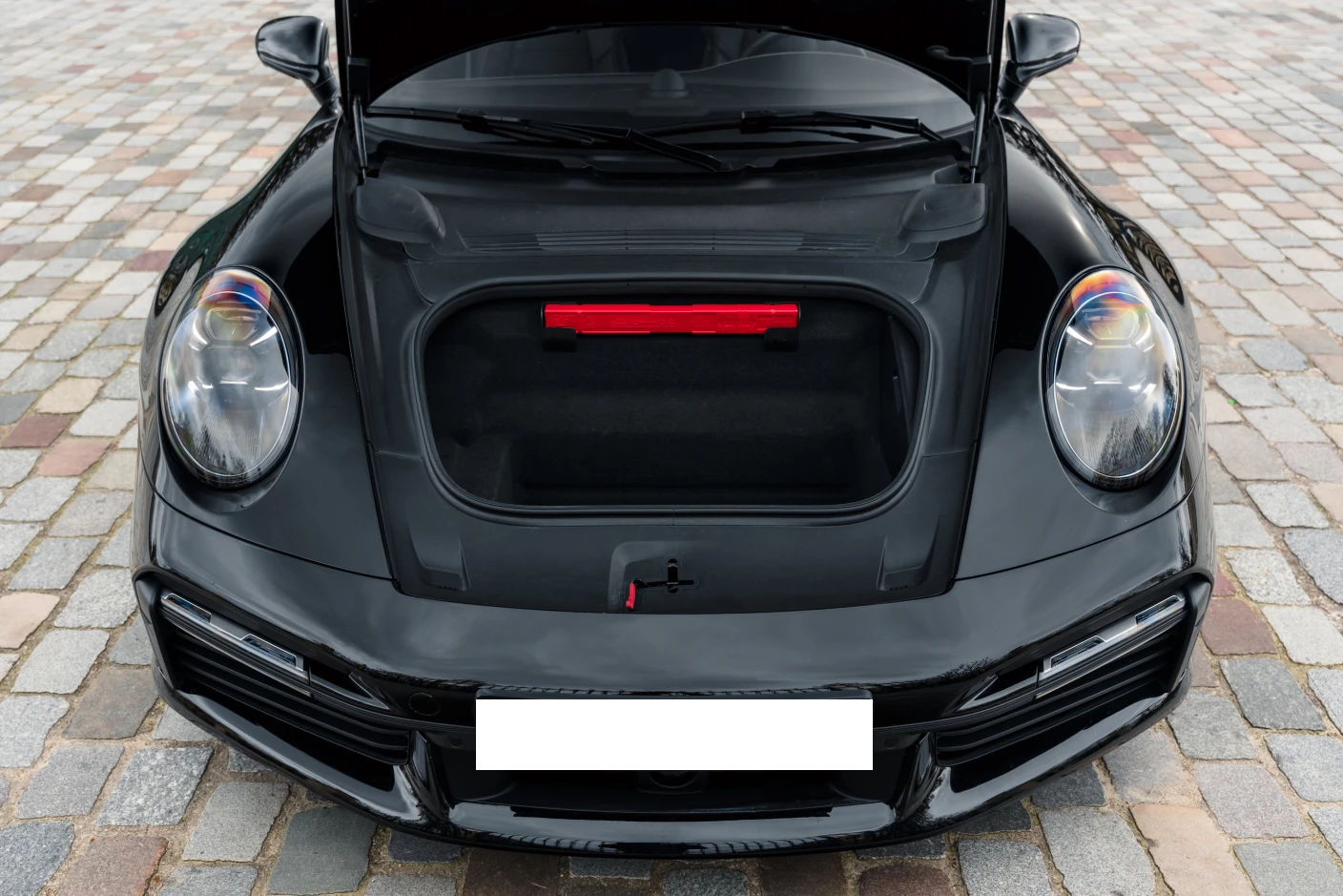 Participez à un driving tour exclusif en Porsche 911 Turbo S sur les plus belles routes suisses