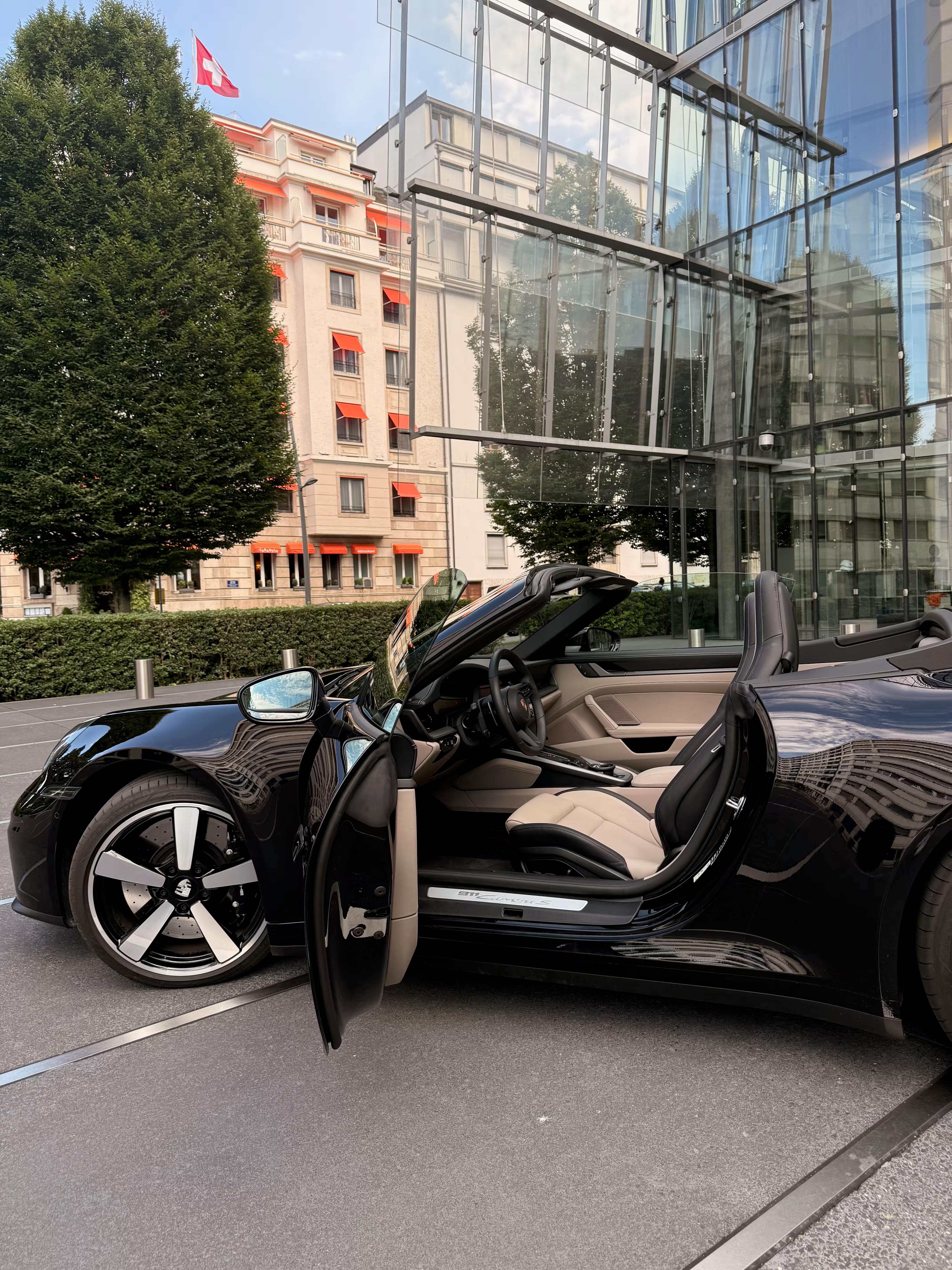 Porsche 911 Carrera S Cab 992.2 – Double sortie d’échappement sport redessinée