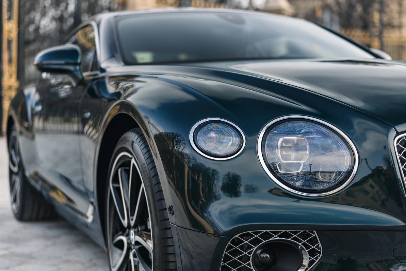 Bentley Continental GT – Éclairage LED Crystal-Cut Inspiré de l’Horlogerie de Luxe