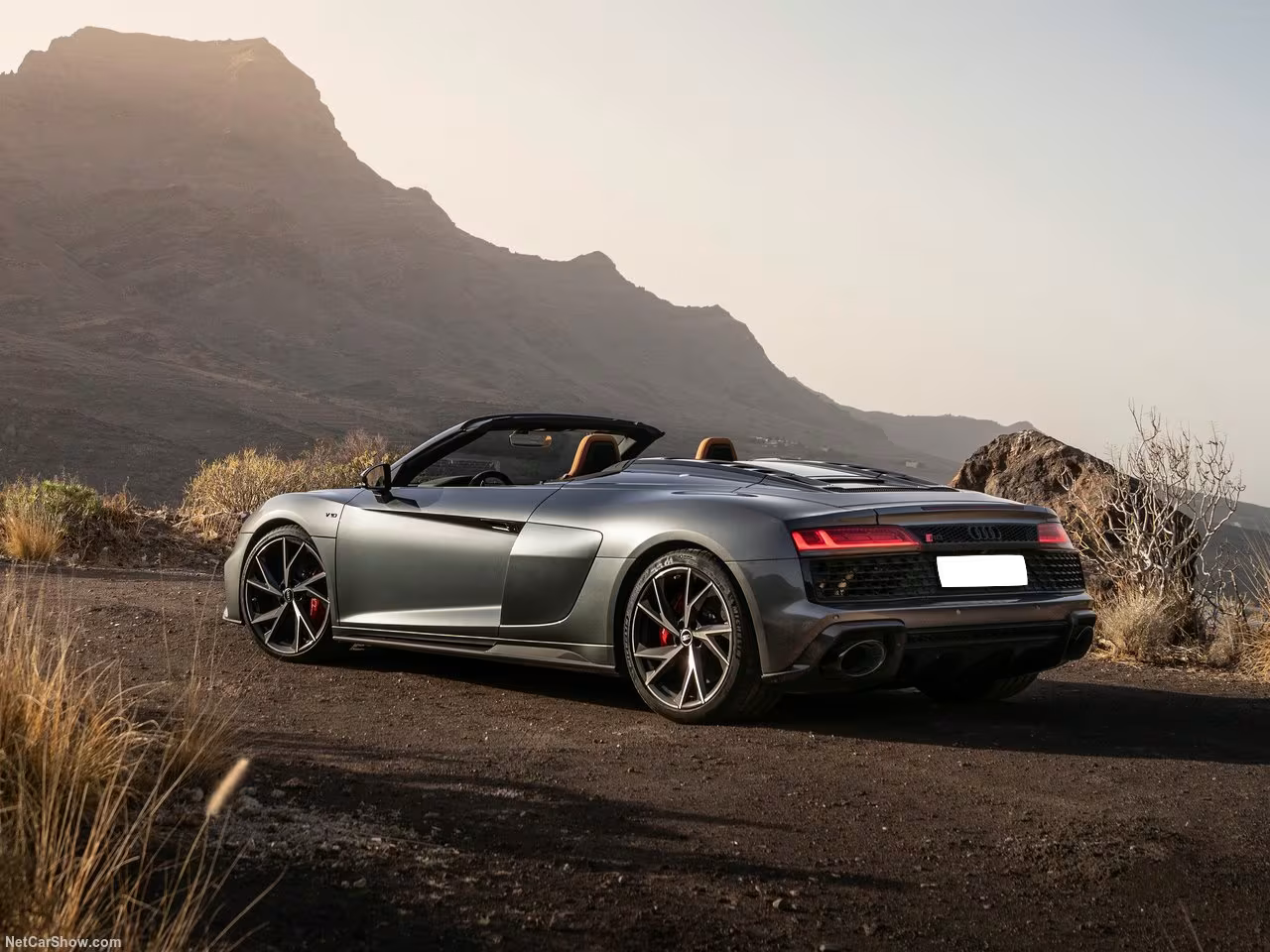 Audi R8 V10 Spyder Performance – Échappement sport avec sorties noires ovales et clapets actifs