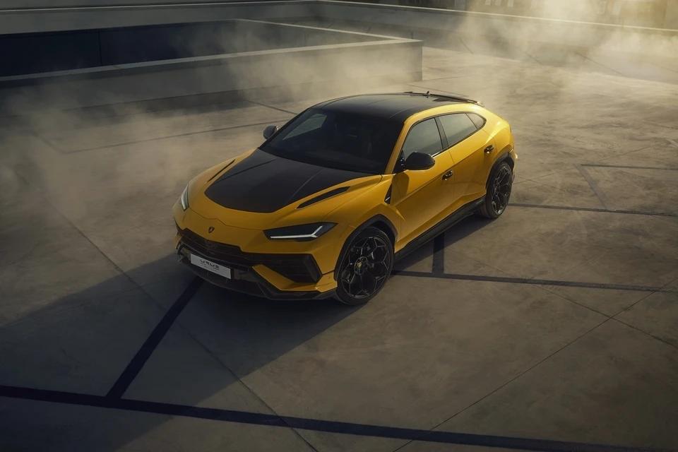 Lamborghini Urus Performante – Design de la ligne de toit rehaussé pour une meilleure aérodynamique