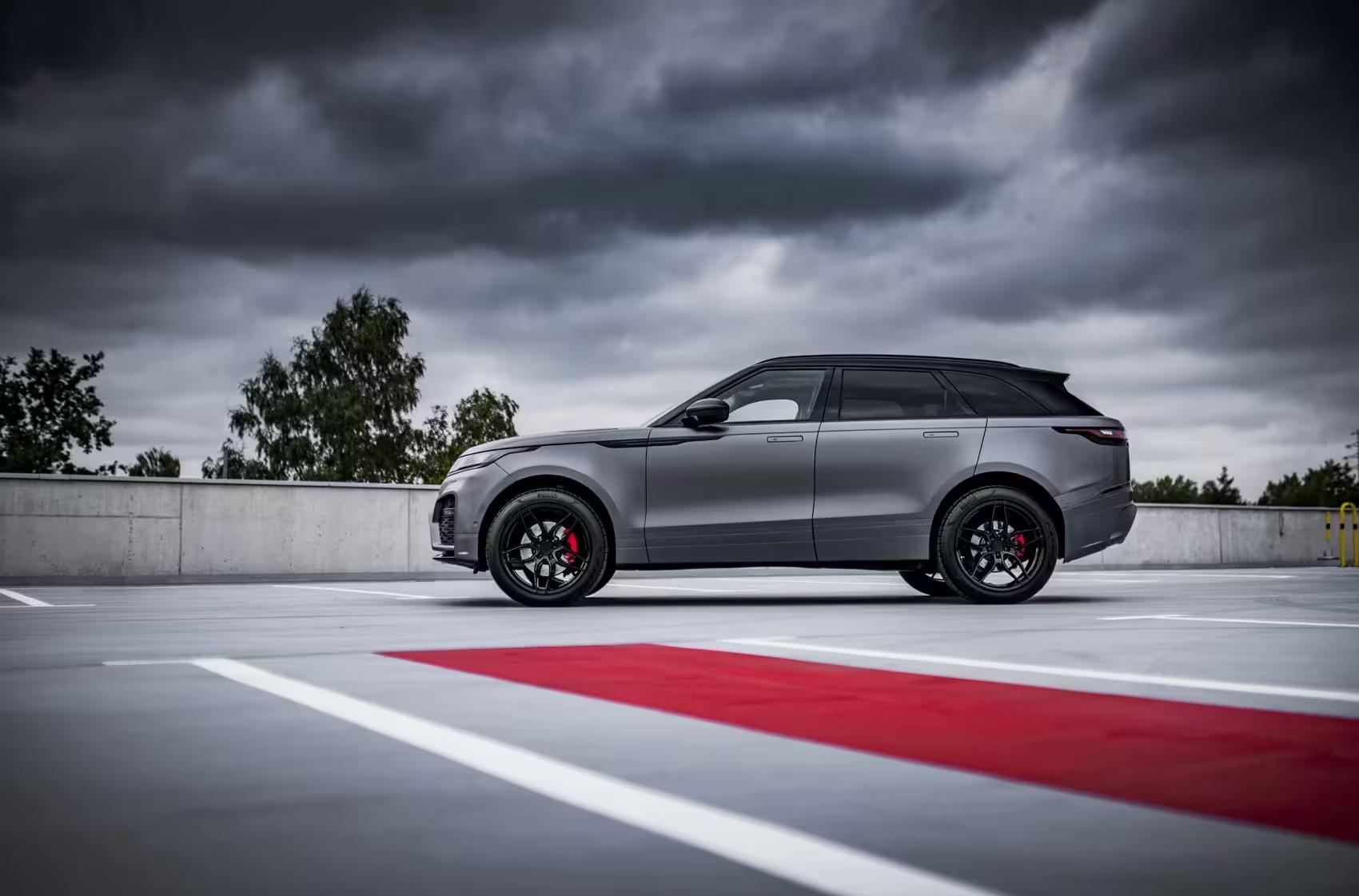 Location Range Rover Velar en Suisse avec Astral Motorclub