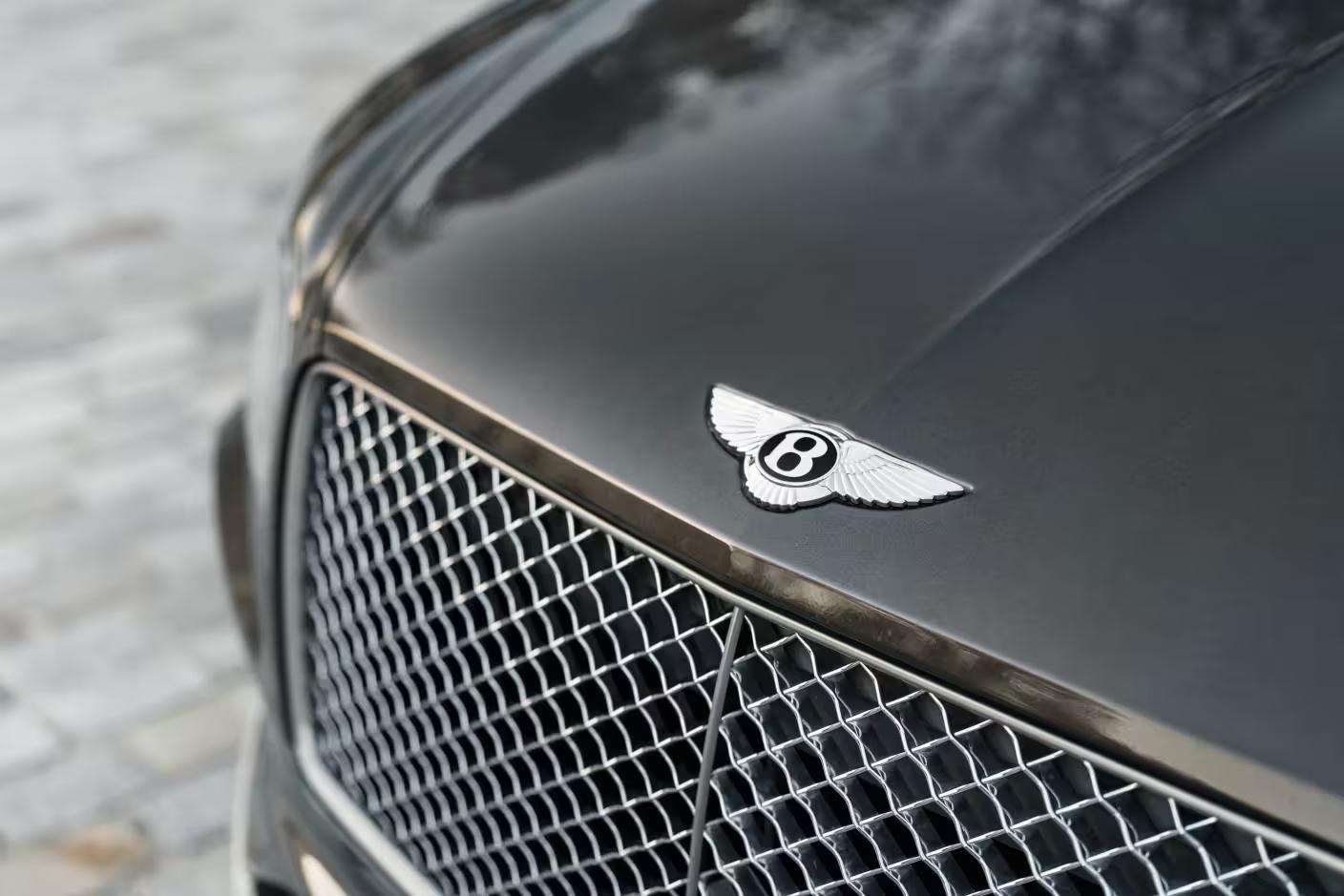 Bentley Bentayga – Grille de Calandre Verticale Chromée Élégante