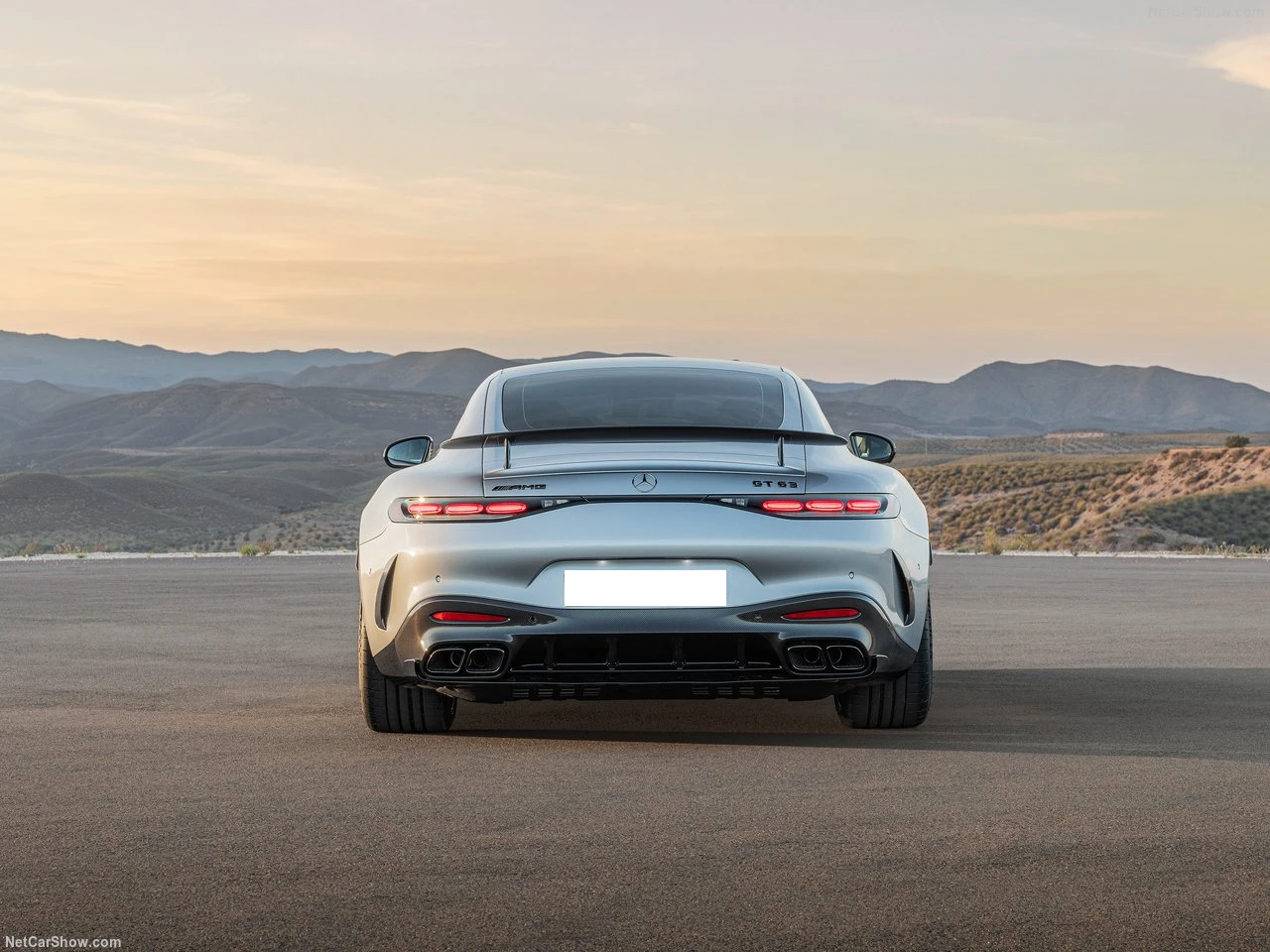 Location GT63 S en Suisse – Moteur V8 biturbo, transmission 4MATIC+