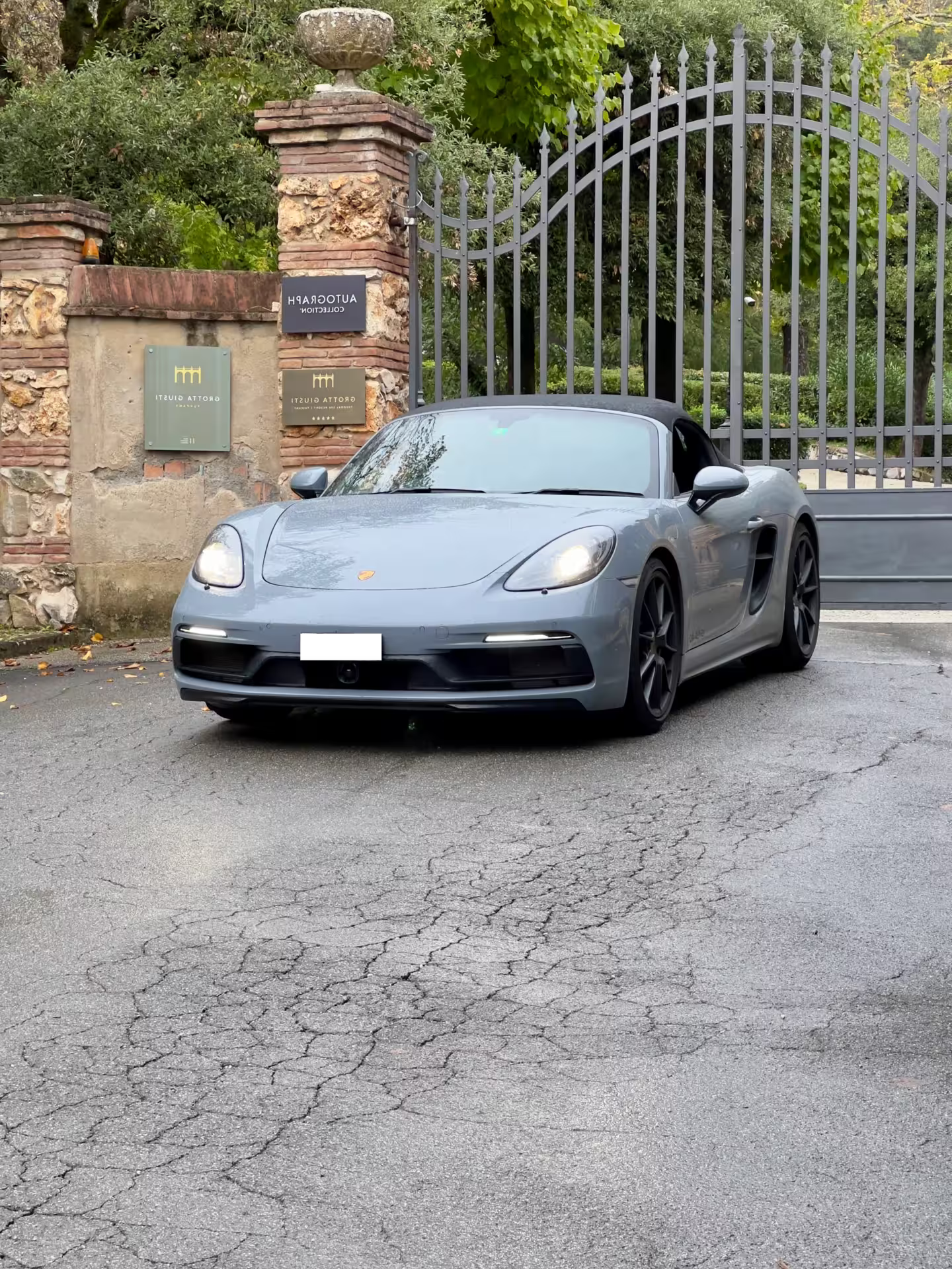 Location Porsche 718 Boxster GTS cabriolet en Suisse, une sportive décapotable haut de gamme