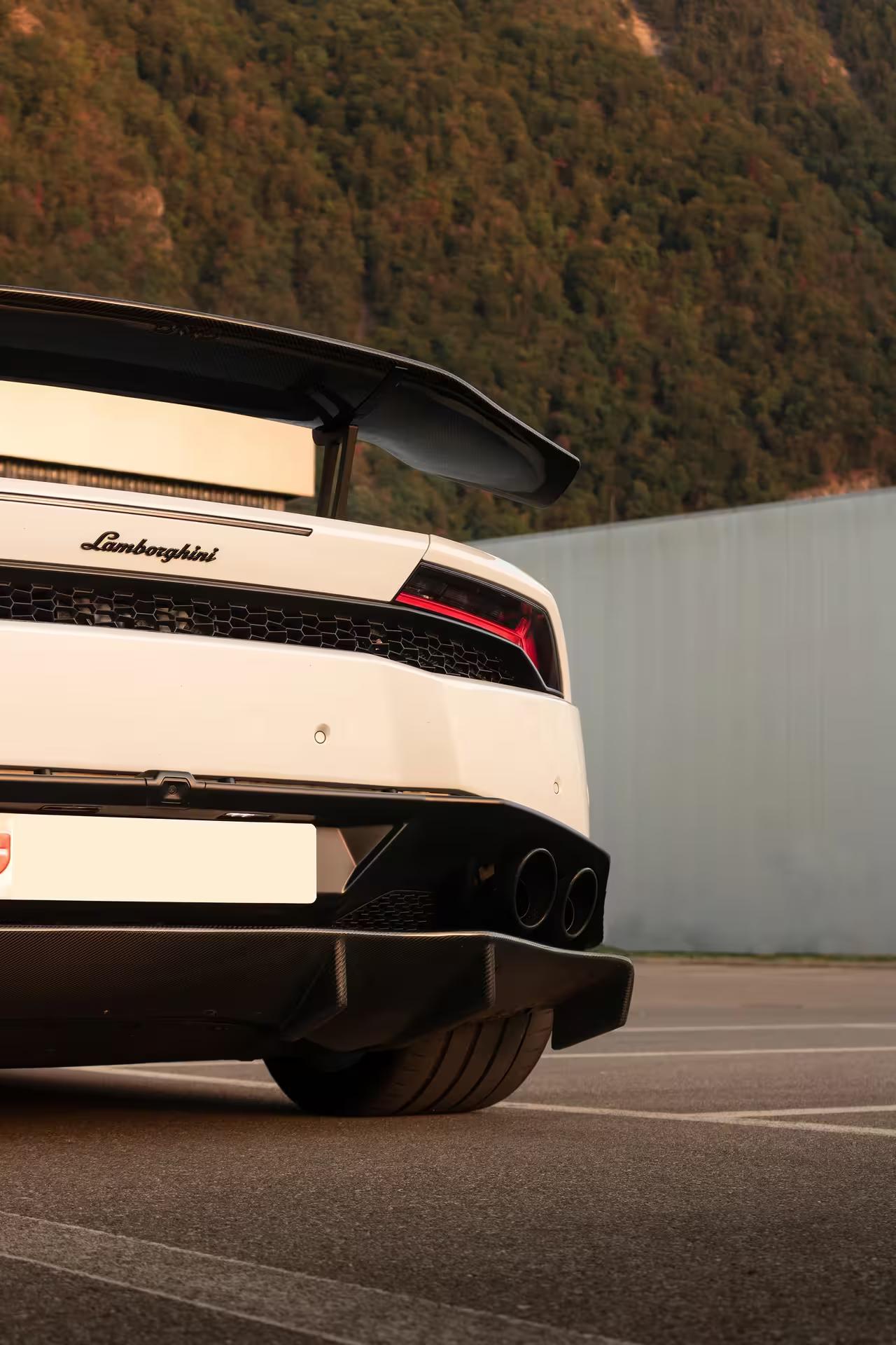 Lamborghini Huracan – Éclairage full LED avec signature lumineuse en Y