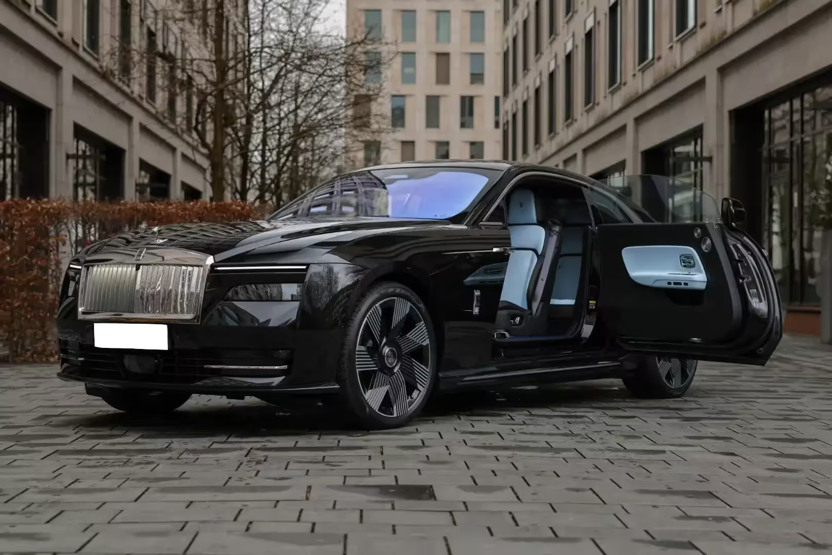 Rolls Royce Spectre – Portières à ouverture automatique pour une élégance absolue