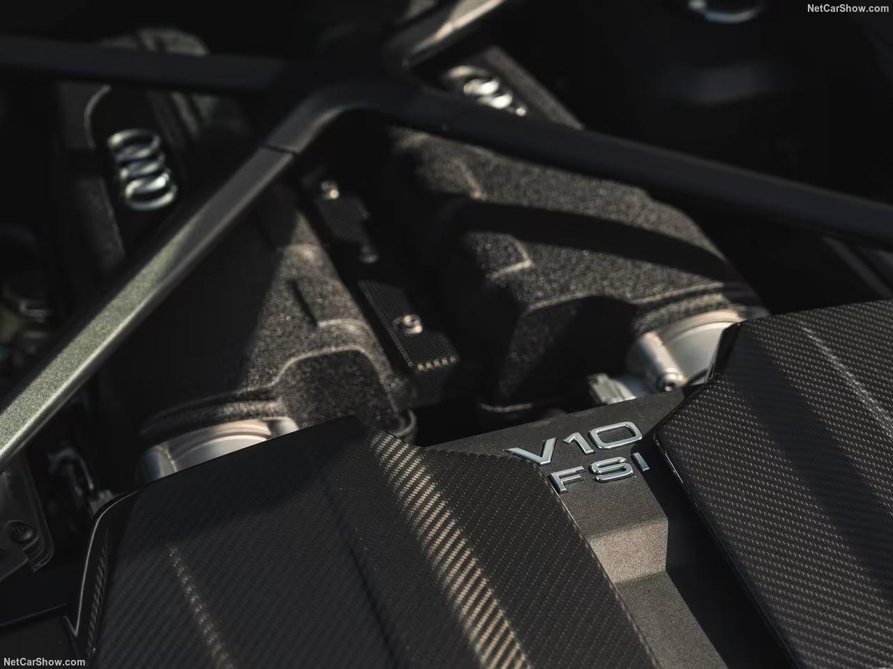 Audi R8 V10 Spyder Performance en location à Genève – Astral Motorclub