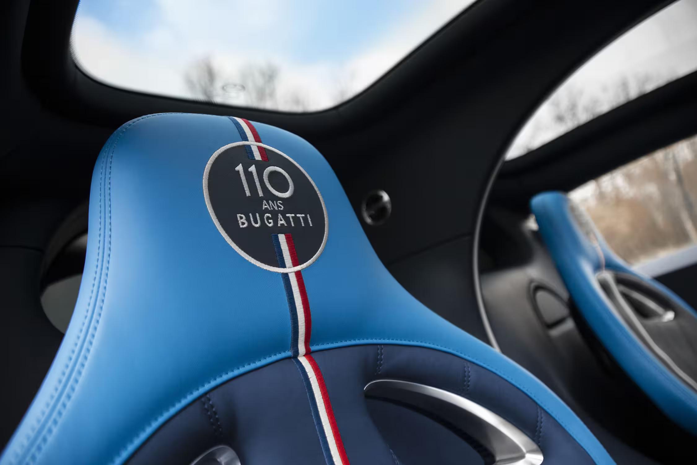 Bugatti Chiron à louer en Suisse – vue de profil, ligne en C de l'hypercar