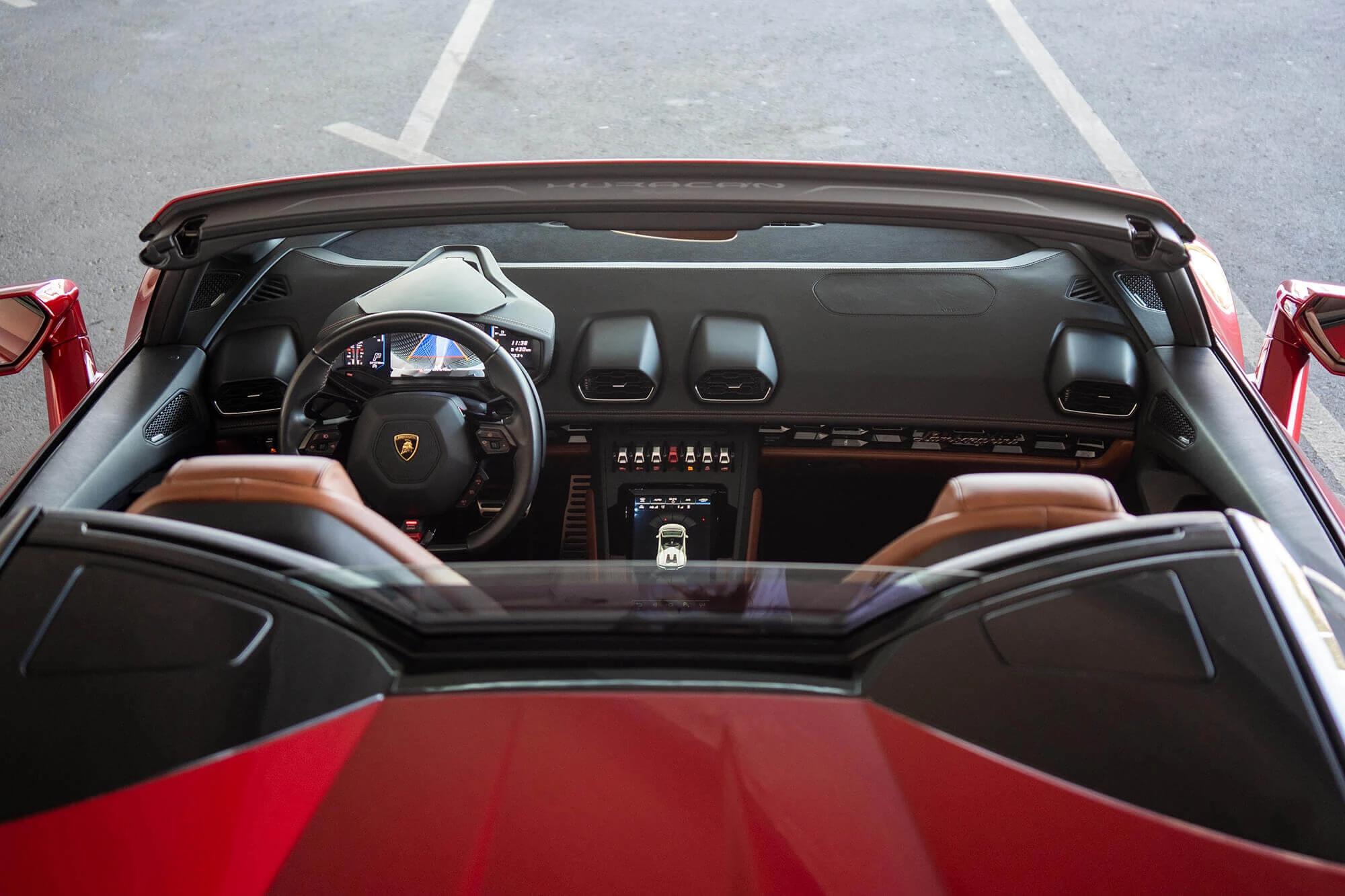Louez une Lamborghini Huracan en Suisse, supercar de luxe à Genève