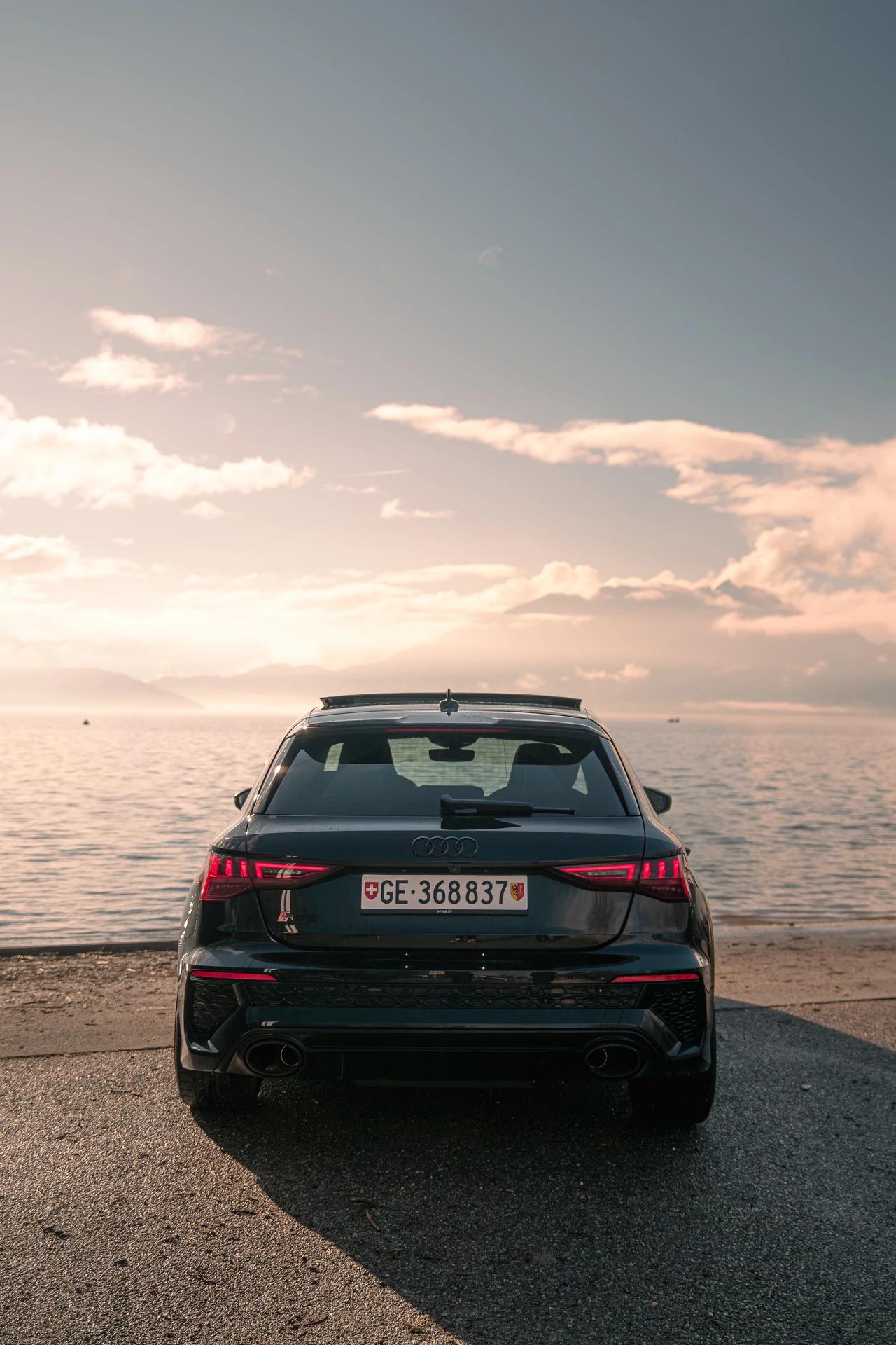 Location de la voiture de luxe RS3 Sportback à Genève : vitesse, style et confort