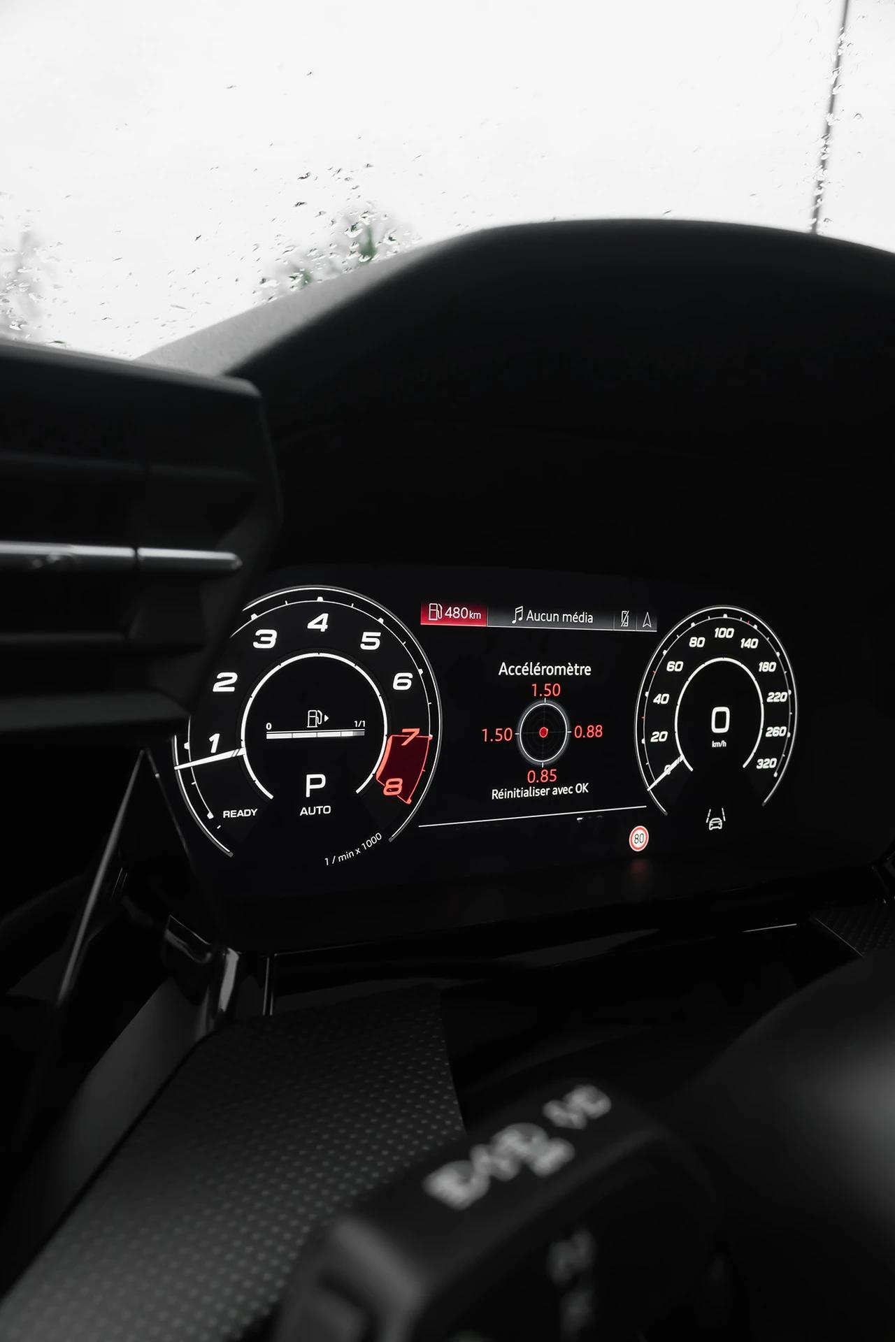 Location Audi RS3 Sportback en Suisse avec Astral Motorclub