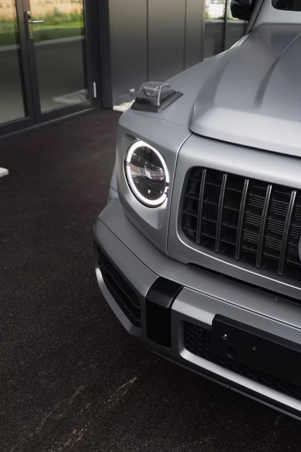 Mercedes-AMG Classe G63 – Calandre AMG Panamericana et phares à LED haute performance