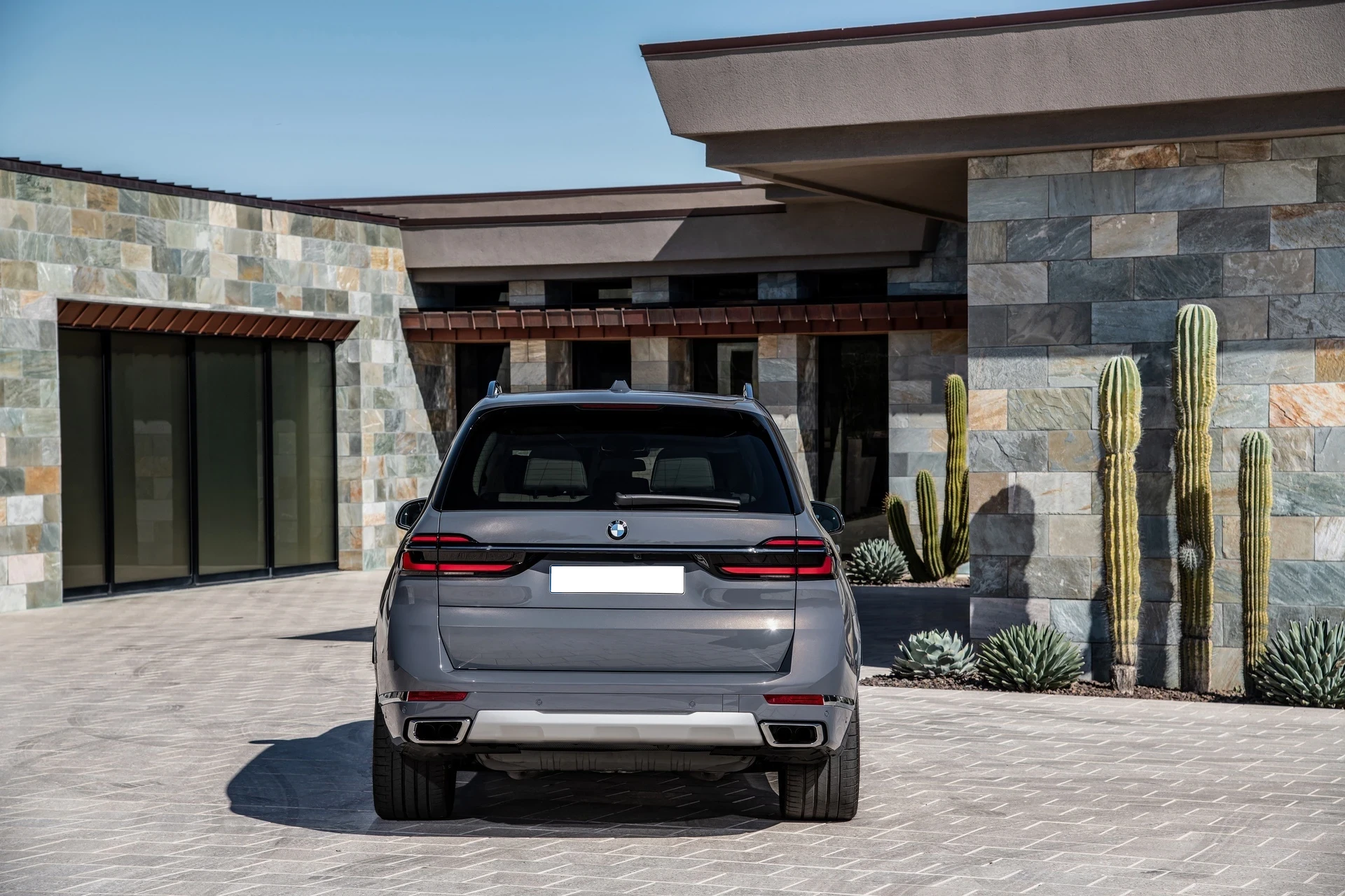 Location BMW X7 de luxe 7 places : spacieux et confortable pour tous vos trajets