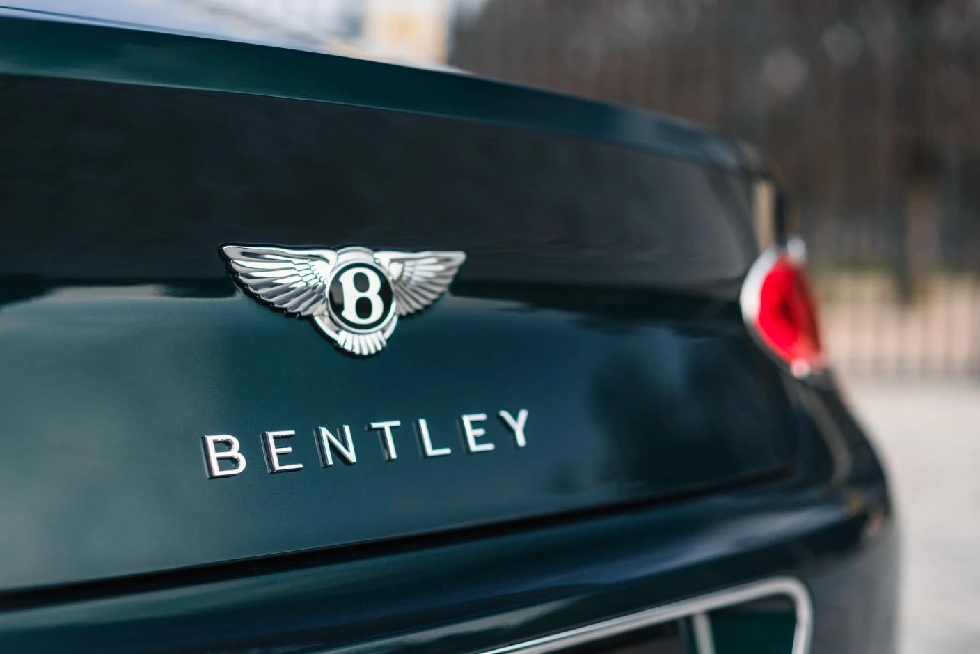 Bentley Continental GT – Un Aileron Actif pour une Aérodynamique Évolutive