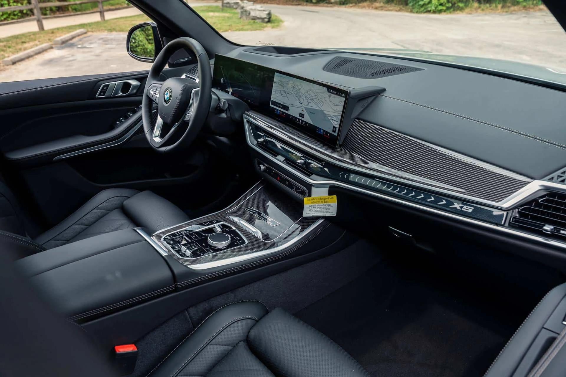 SUV BMW X5 en location, une technologie avancée pour un confort absolu
