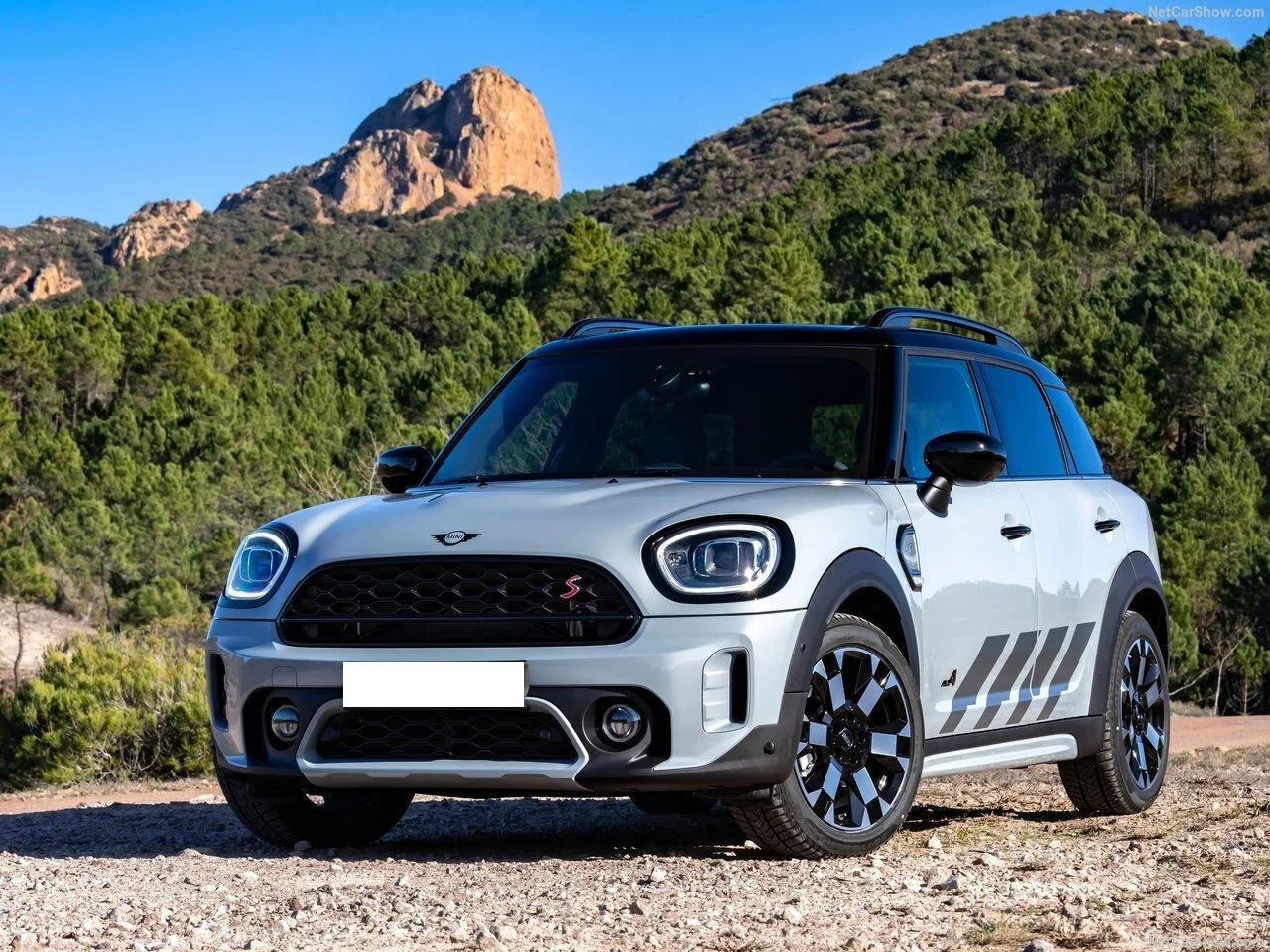 Louez un Mini Countryman en Suisse, un SUV compact et stylé
